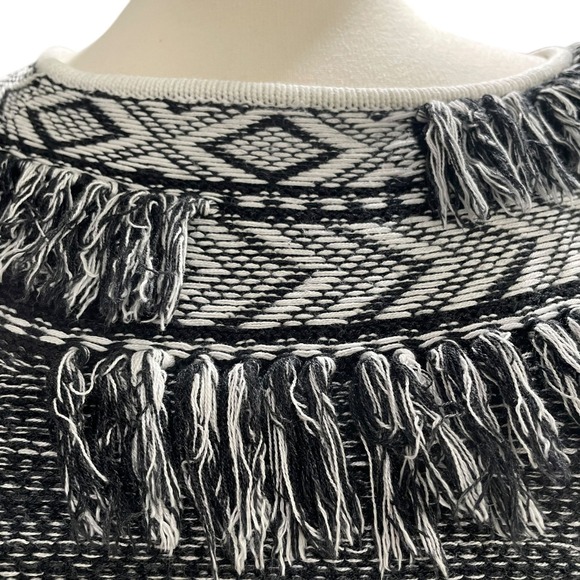 The Limited Fringe Knit Sweater L Boho Aztec Festival Cozy Western Fall Layer‎ - Picture 7 of 9